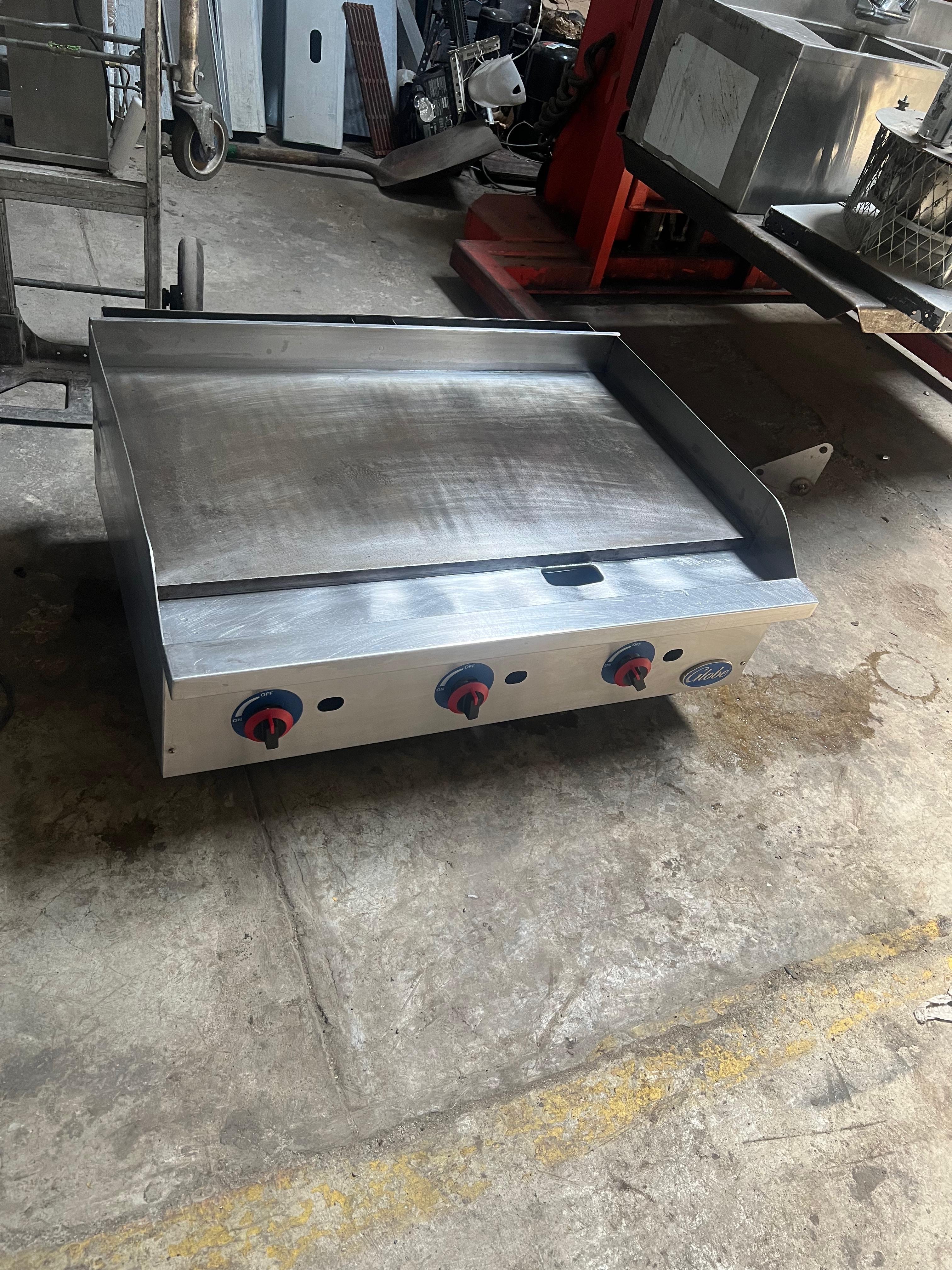 equipos profesionales - Plancha Industrial a gas  Americana Globe 36 pulgadas 2