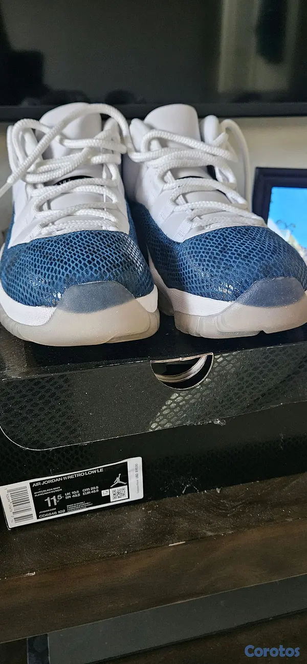 zapatos para hombre - Tenis Air Jordan Originales
Size: 11.5 2