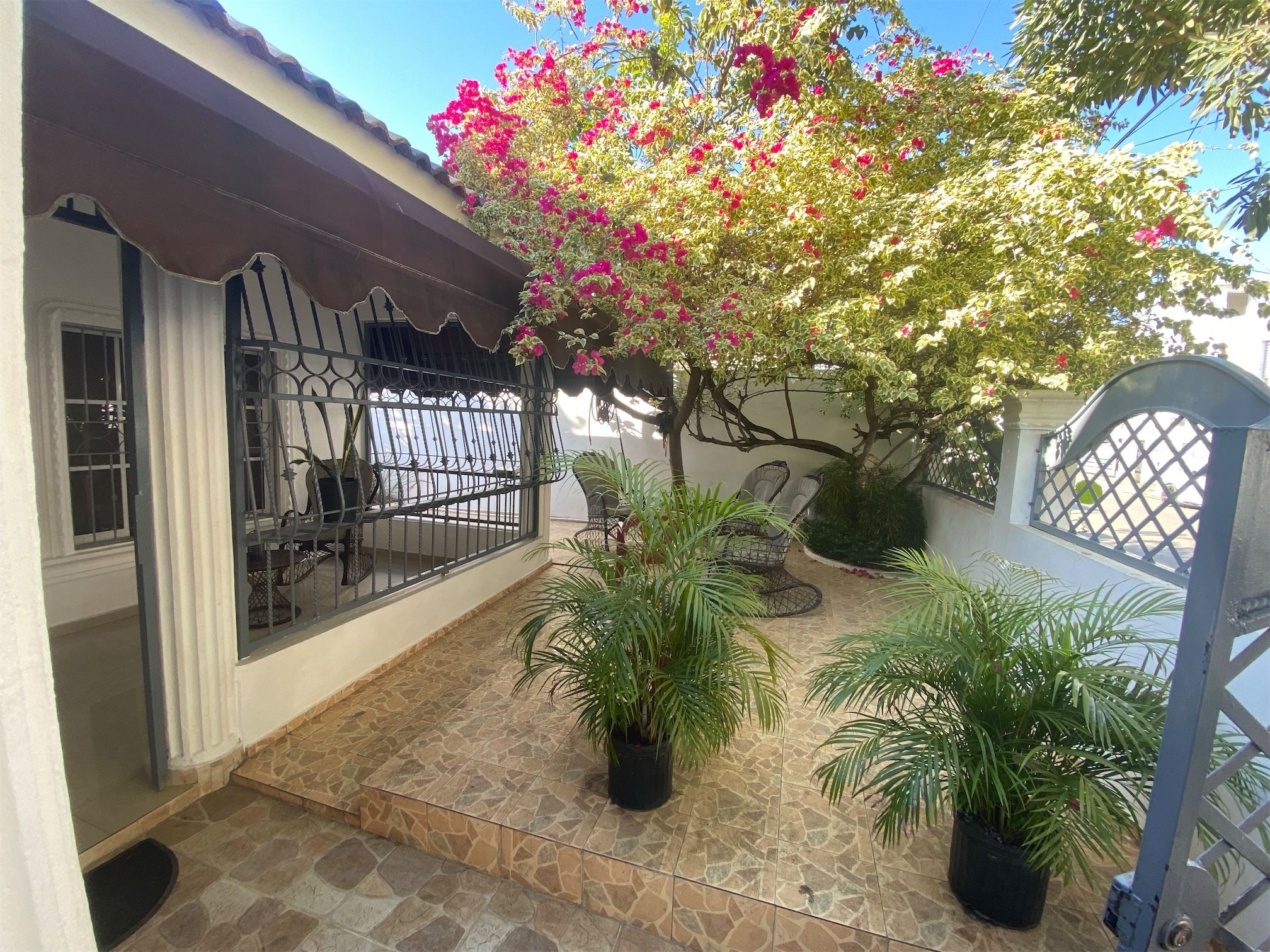 casas - PRECIOSA CASA EN VENTA EN SANTIAGO DE. LOS CABALLEROS 4