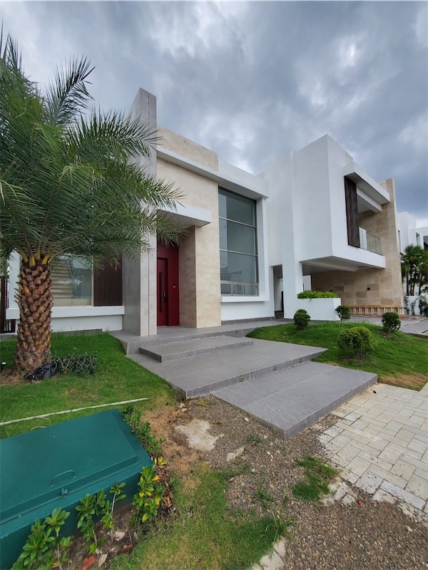 casas - Moderna Casa con Piscina Nueva en Venta en Proyecto Cerrado. 0