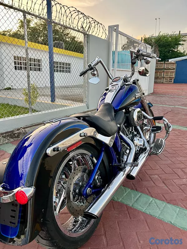motores y pasolas - Softail CVO 110 convertible  2