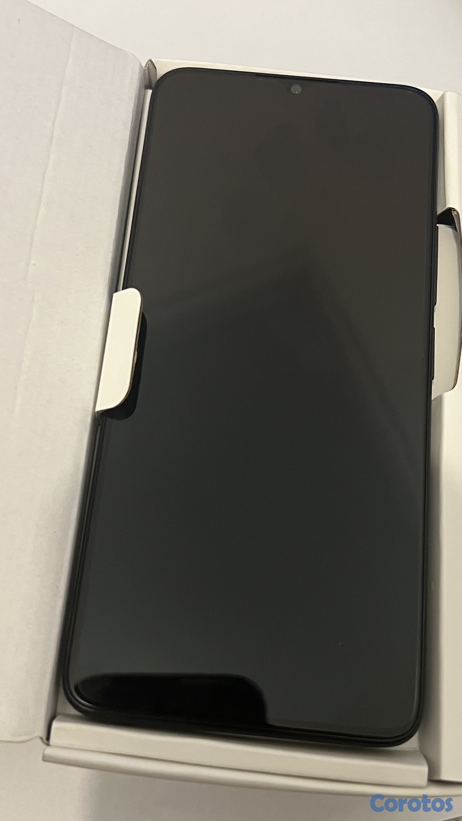 celulares y tabletas - Vendo celular Alcatel NUEVO CAJA 4