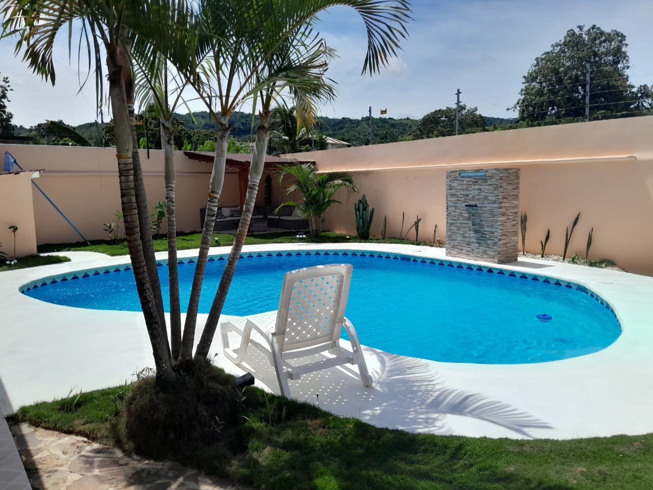 casas vacacionales y villas - Splendida villa  con piscina a El Limon -Las Terrenas 1