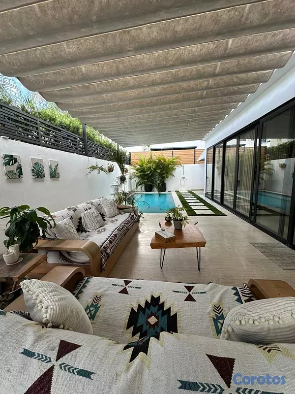 casas - Casa muy Cómoda de 4 Habitaciones, Los Samanes 1