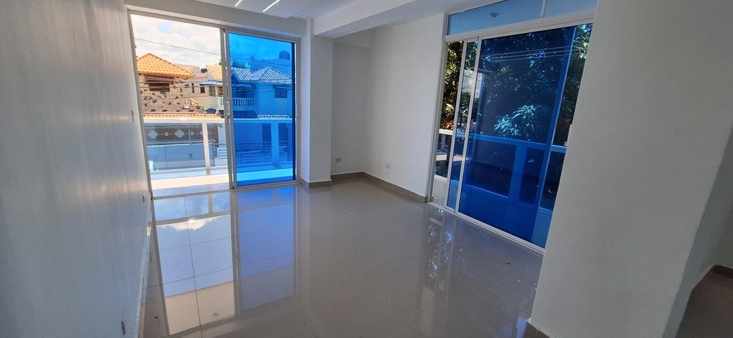 apartamentos - Apartamento en venta Los Tres Ojos #24-1867 tres dormitorios, piso bajo, 2 ptos.