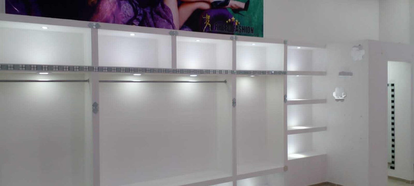oficinas y locales comerciales - Local en venta #24-646 cuenta con baño social, ideal para inversión, área de 72m 2