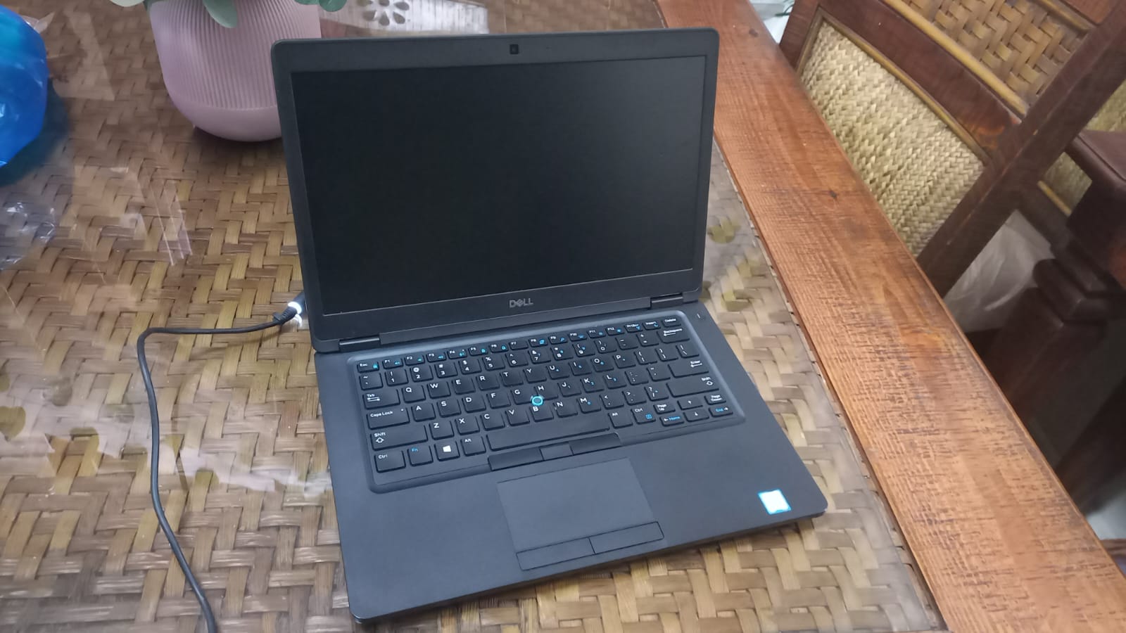 computadoras y laptops - Laptop Dell 5490 i5 de 8va, 8GB Memoria, 256GB SSD