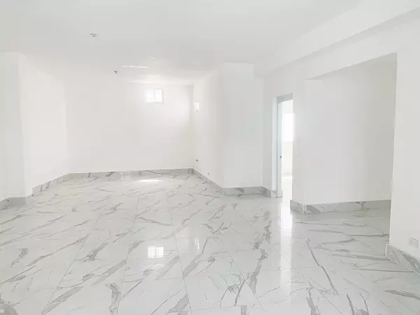 oficinas y locales comerciales - Local céntrico en Gazcue  8