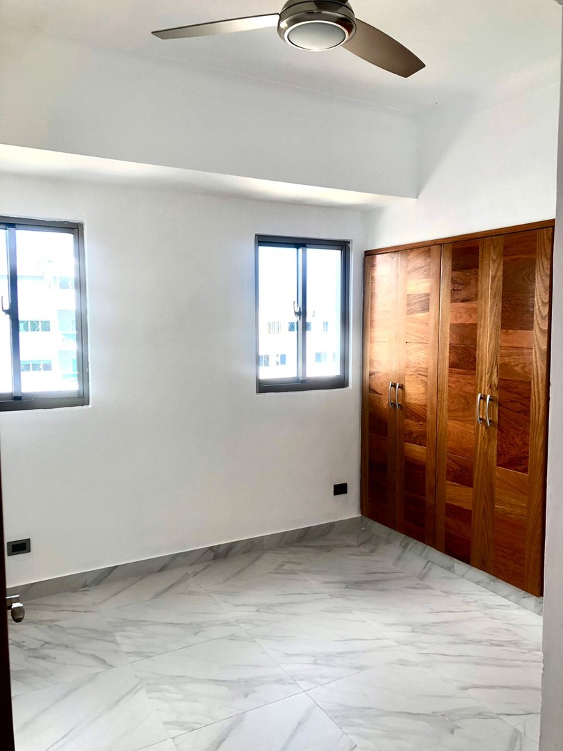 apartamentos - Se vende y o se alquila apartamento en Evaristo Morales 1