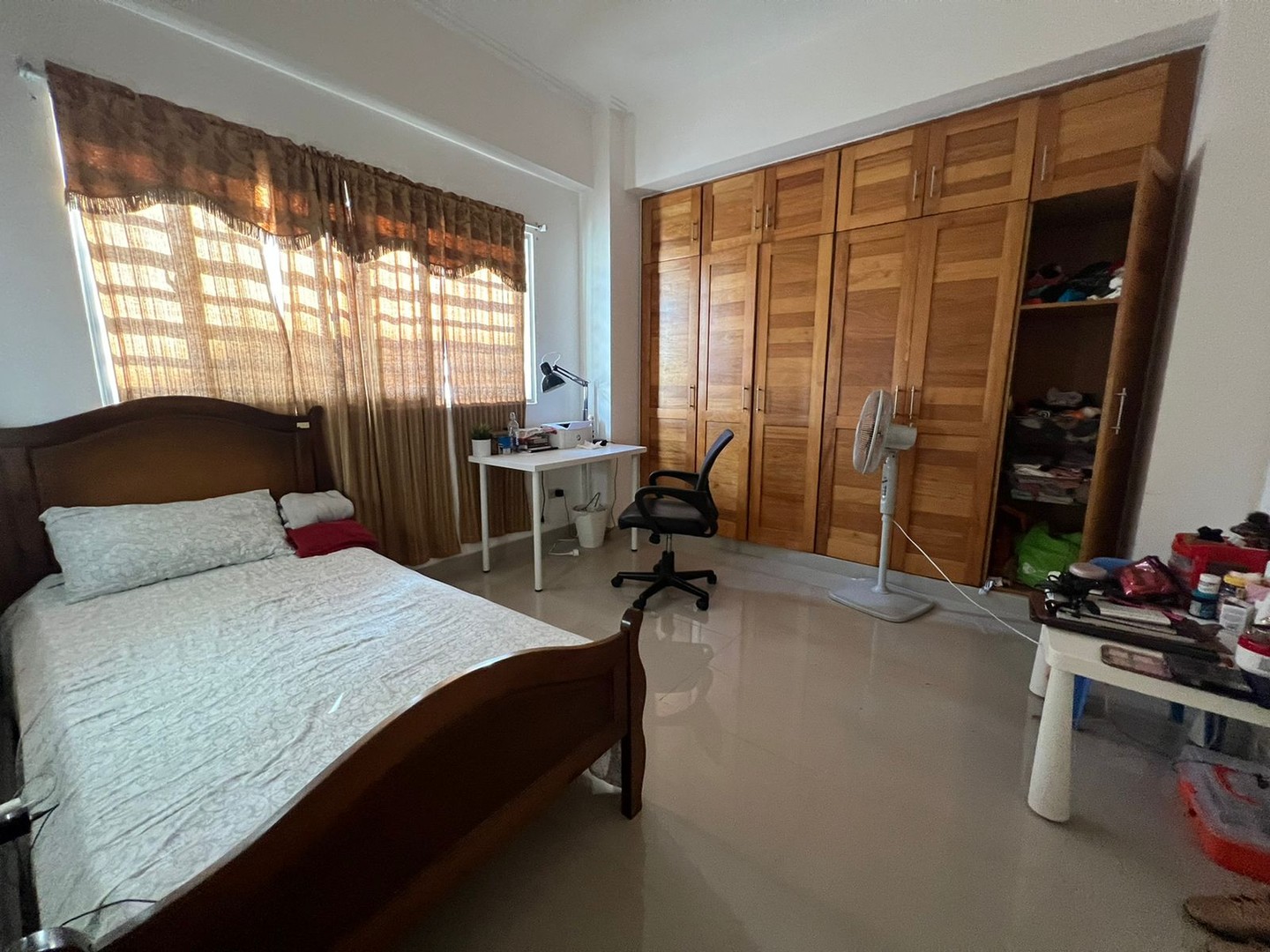 apartamentos - endo apartamento, en Jardines del Sur, próximo a la Núñezde Cáceres, 4to piso RD