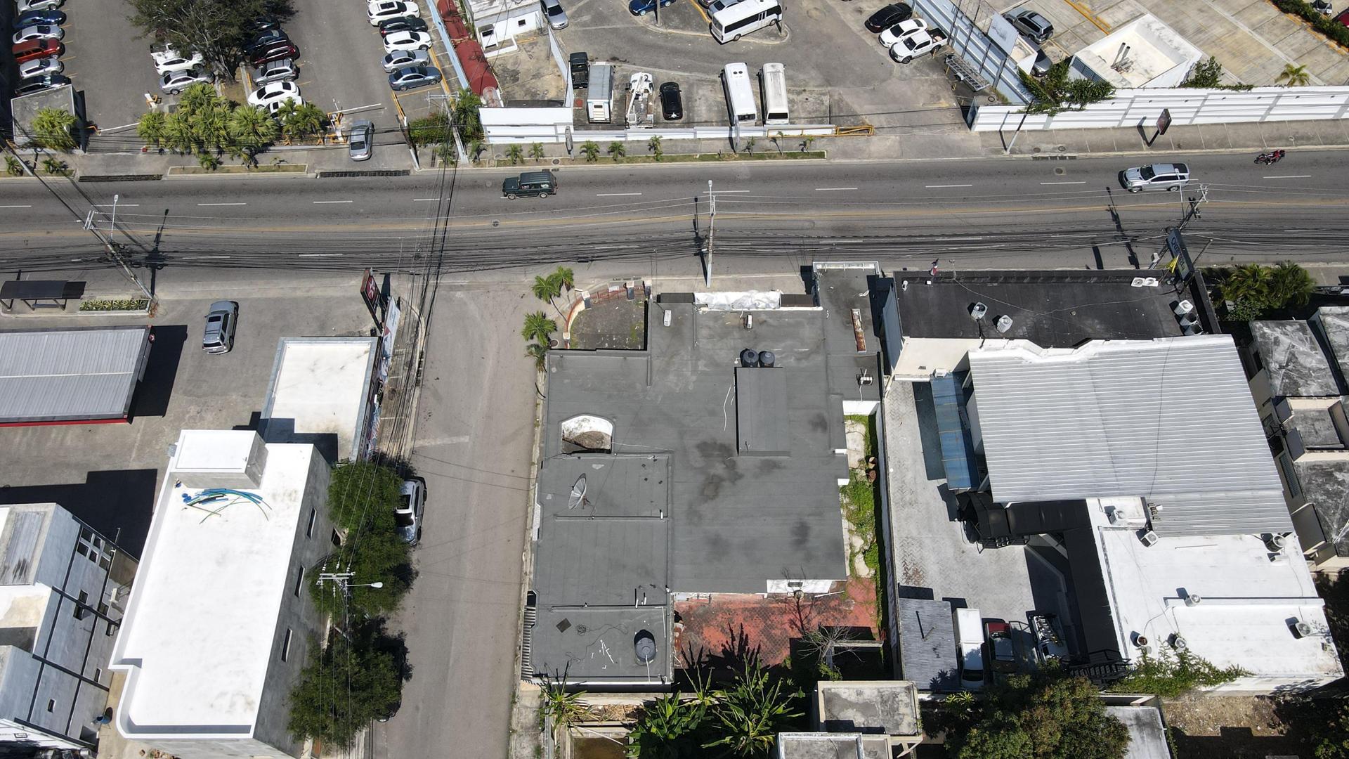 solares y terrenos - TERRENO EN VENTA EN AVENIDA PRINCIPAL SANTIAGO 0