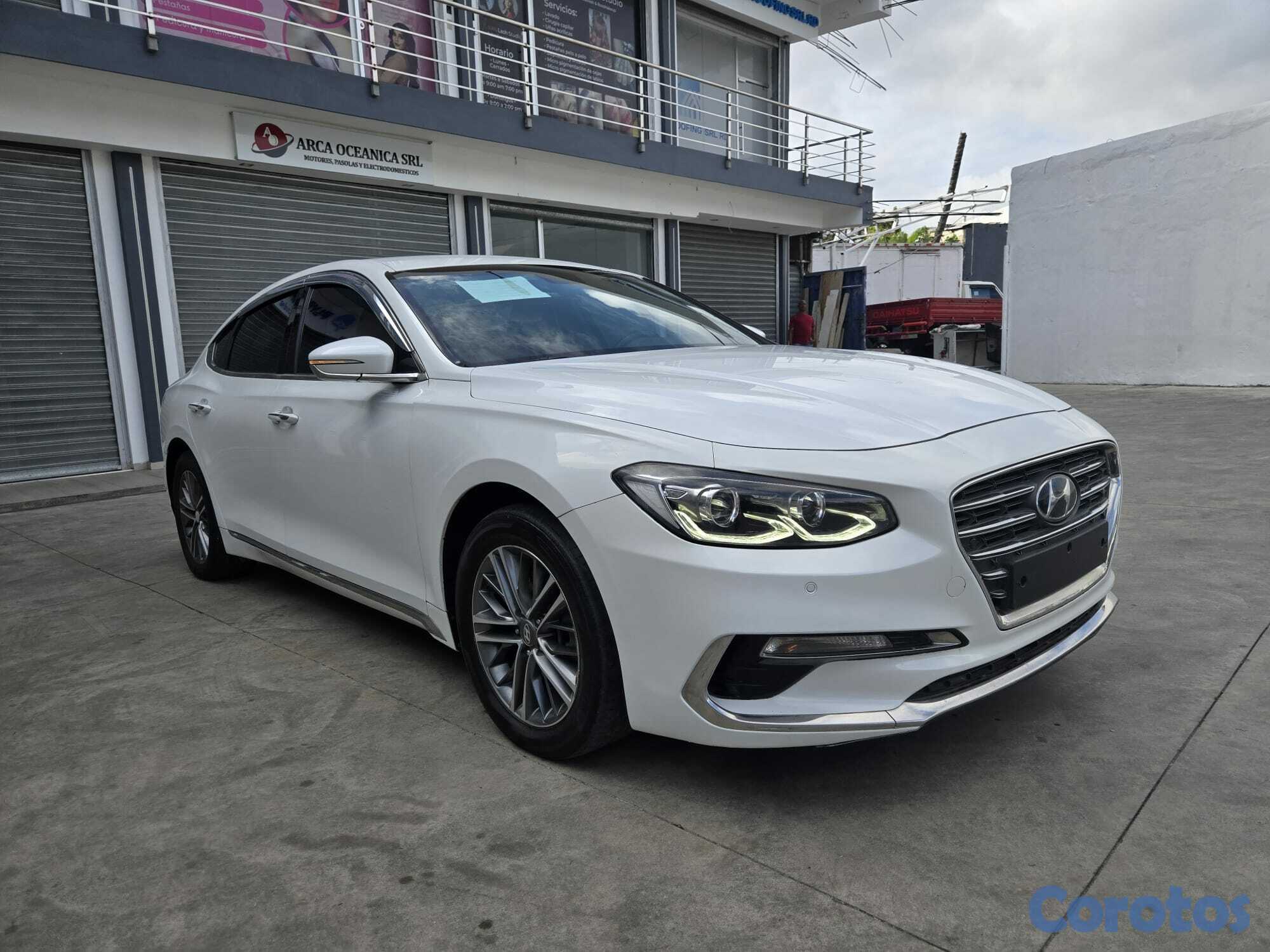 carros - HYUNDAI GRANDEUR 2018 BLANCO 1