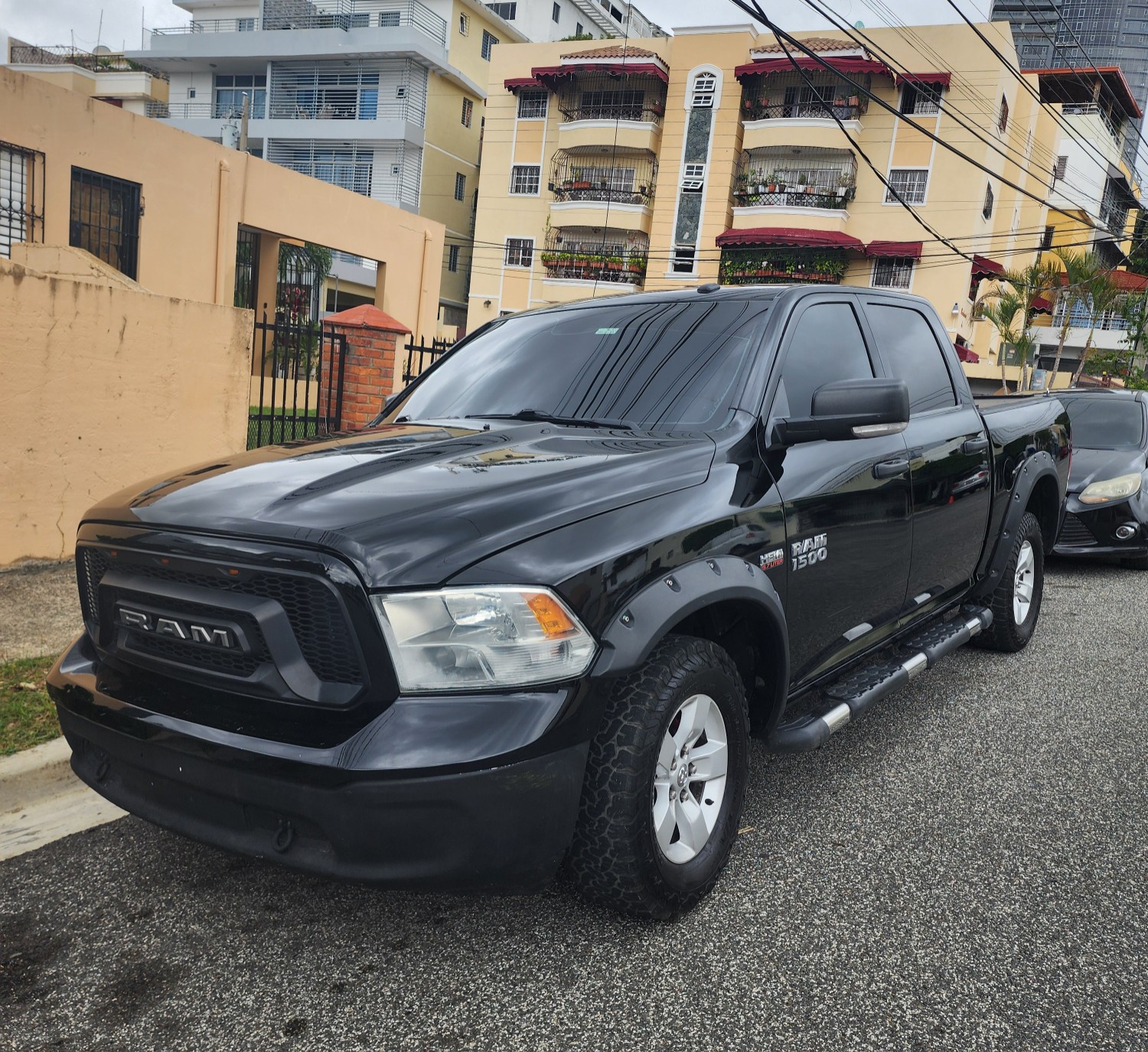 jeepetas y camionetas - CAM. DOGGE RAM 2015 1