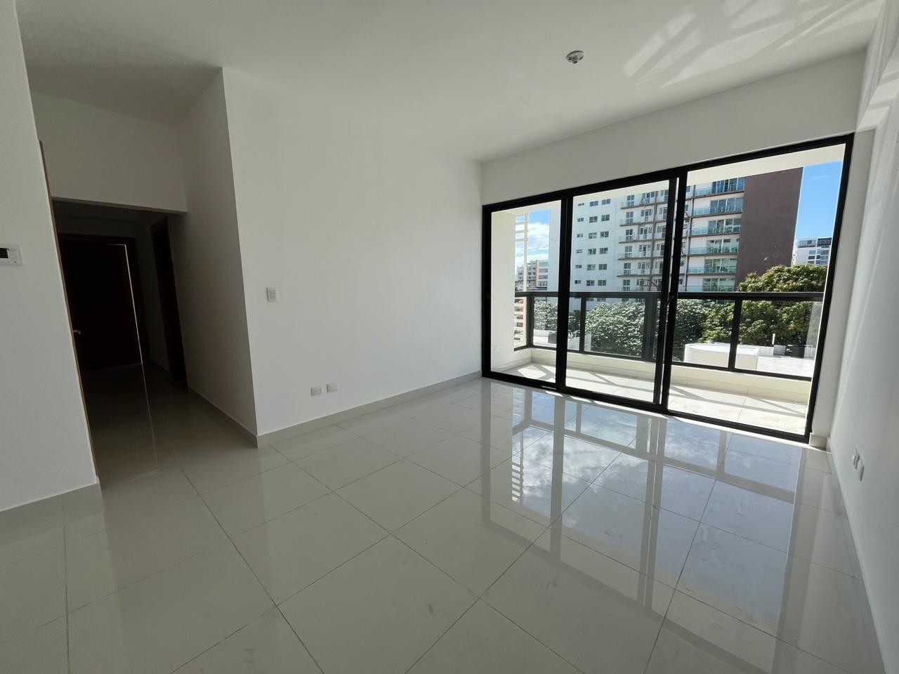 apartamentos - Apartamento En Alquiler En Bella Vista De Dos Habitaciones 0