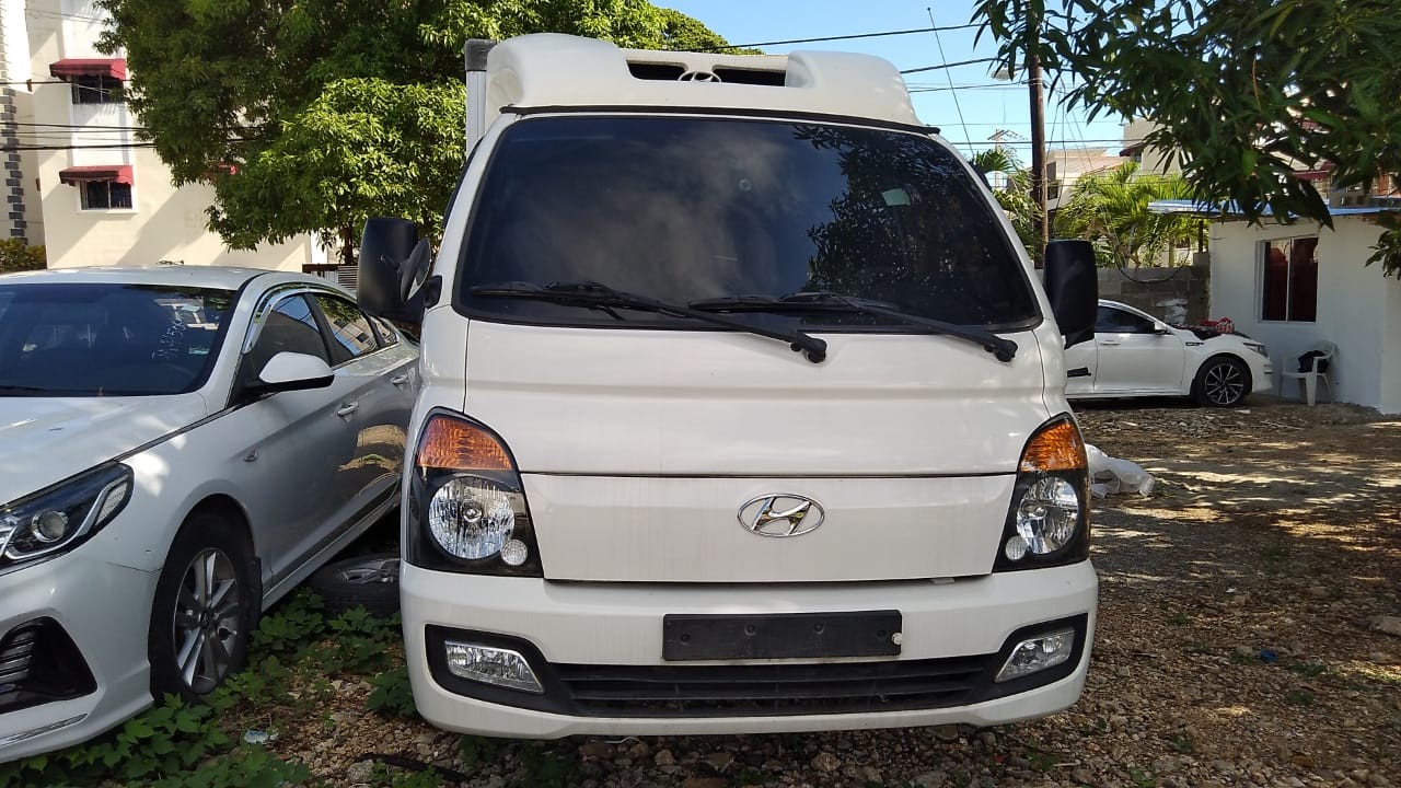 camiones y vehiculos pesados - HYUNDAI PORTER FRIGER 2018 BLANCO  0