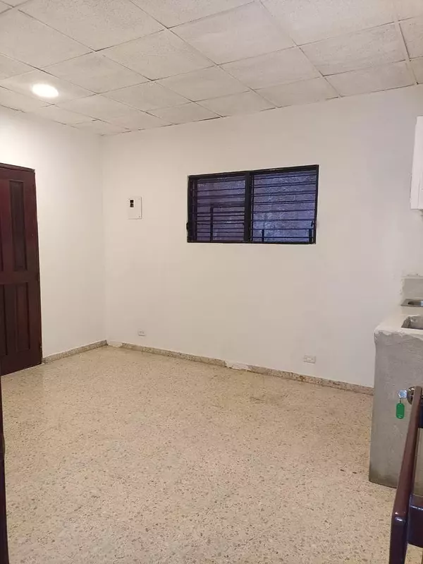 apartamentos - Alquiler Apartamento Estudio Sin Amueblar, Av Delgado, Gazcue, Santo Domingo 2