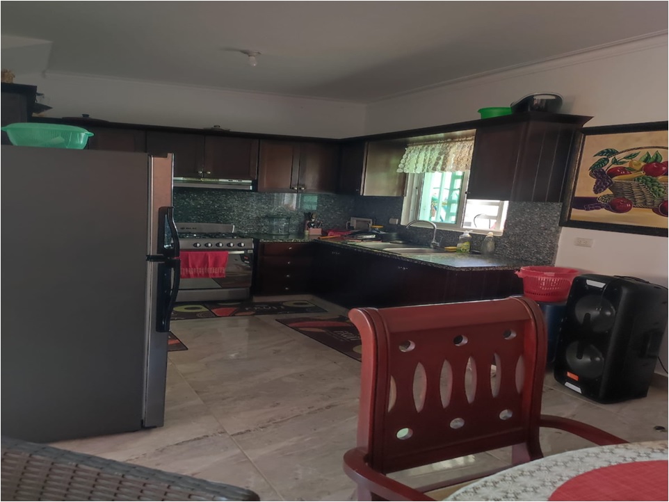 casas vacacionales y villas - CASA 3 NIVELES AMUEBLADA,  EN BAVARO, RES. VILLAS ALTAS, BUENA VISTA, PUNTA CANA 7