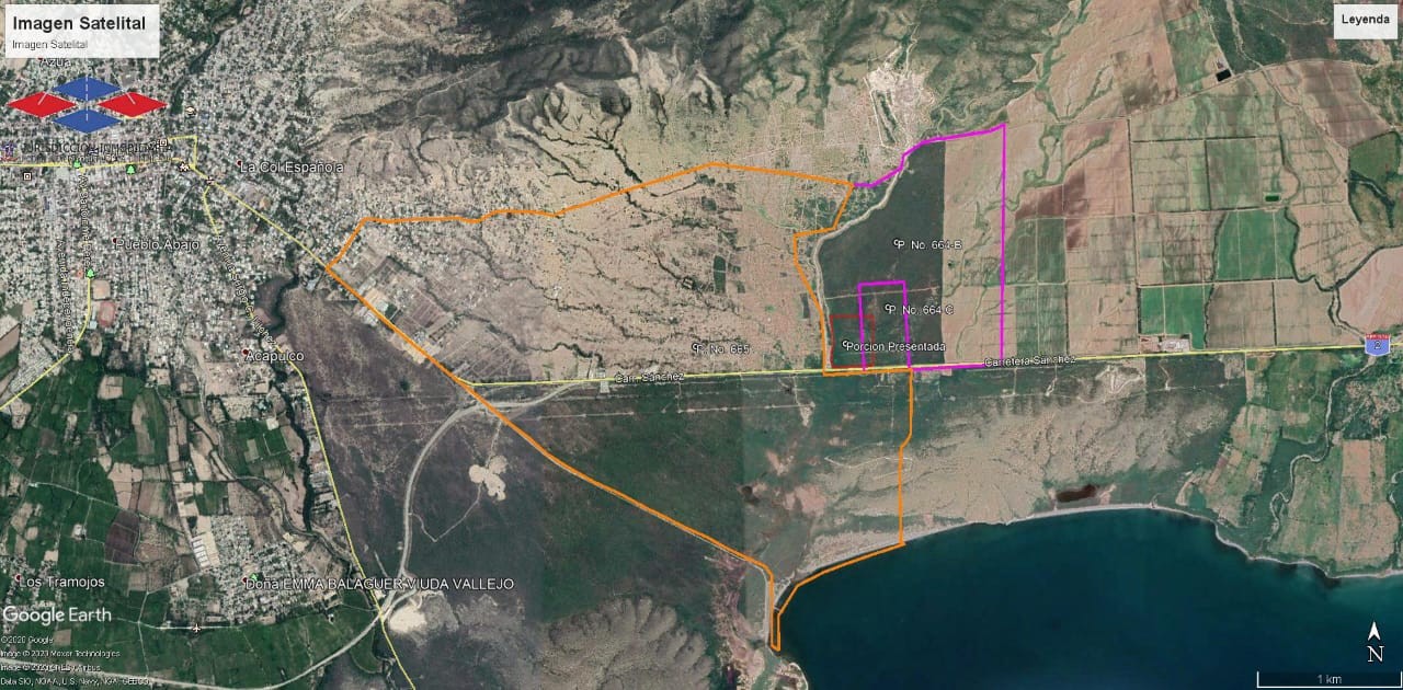 solares y terrenos - Solar en la Recta de Azua de 176746 metros al lado de la Famosa  3
