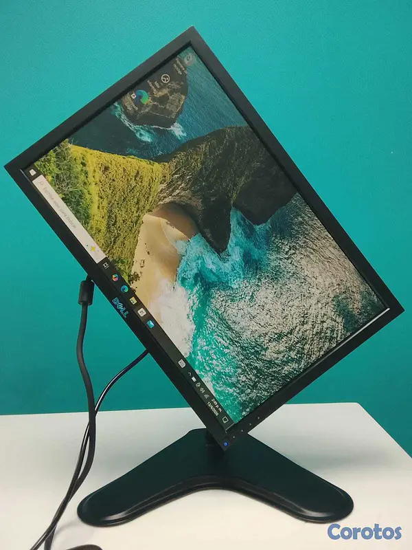 computadoras y laptops - *- MONITOR DELL P2210T* (22in) 2