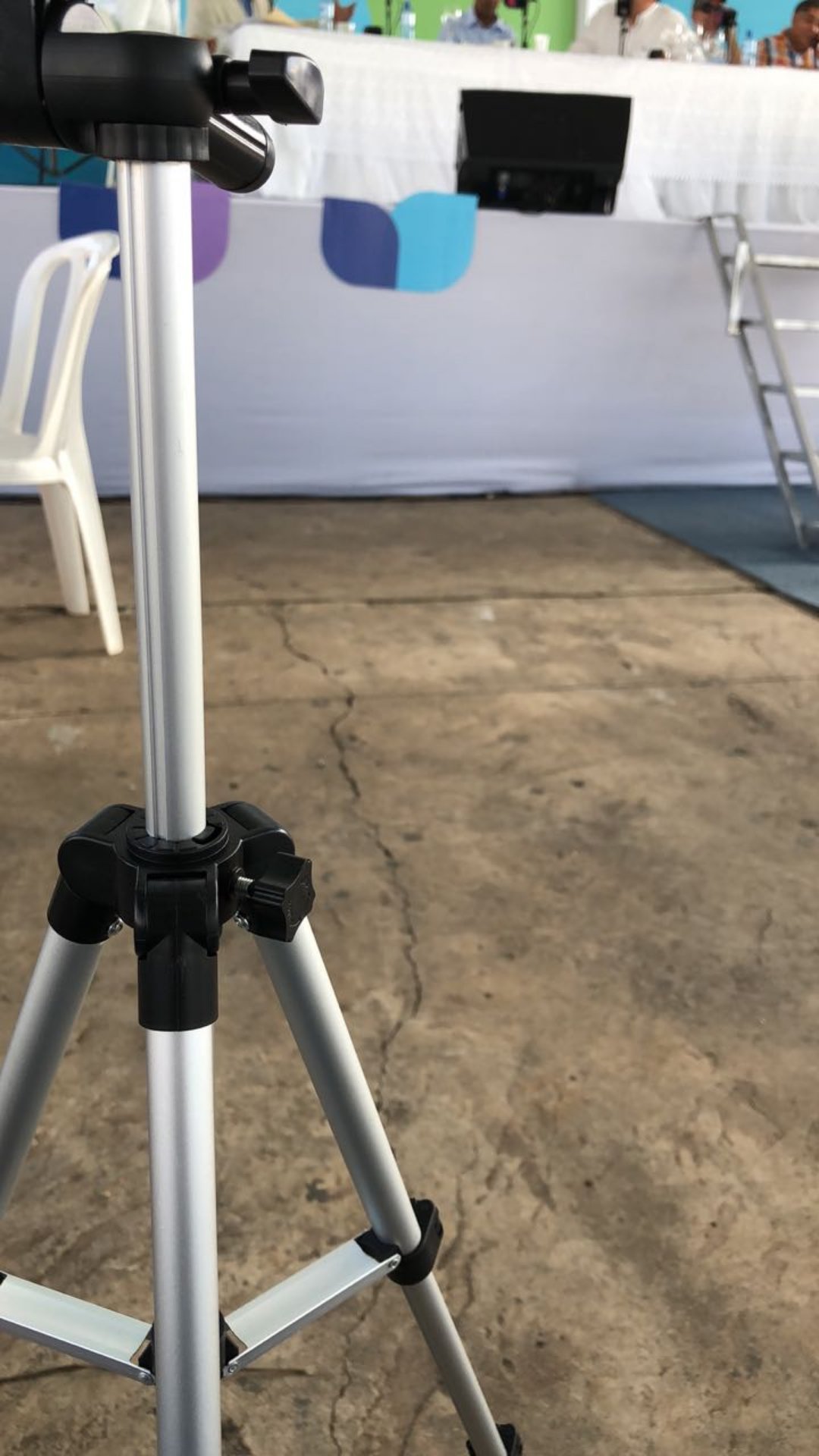 camaras y audio - Trípode para celular y cámara profesional 3