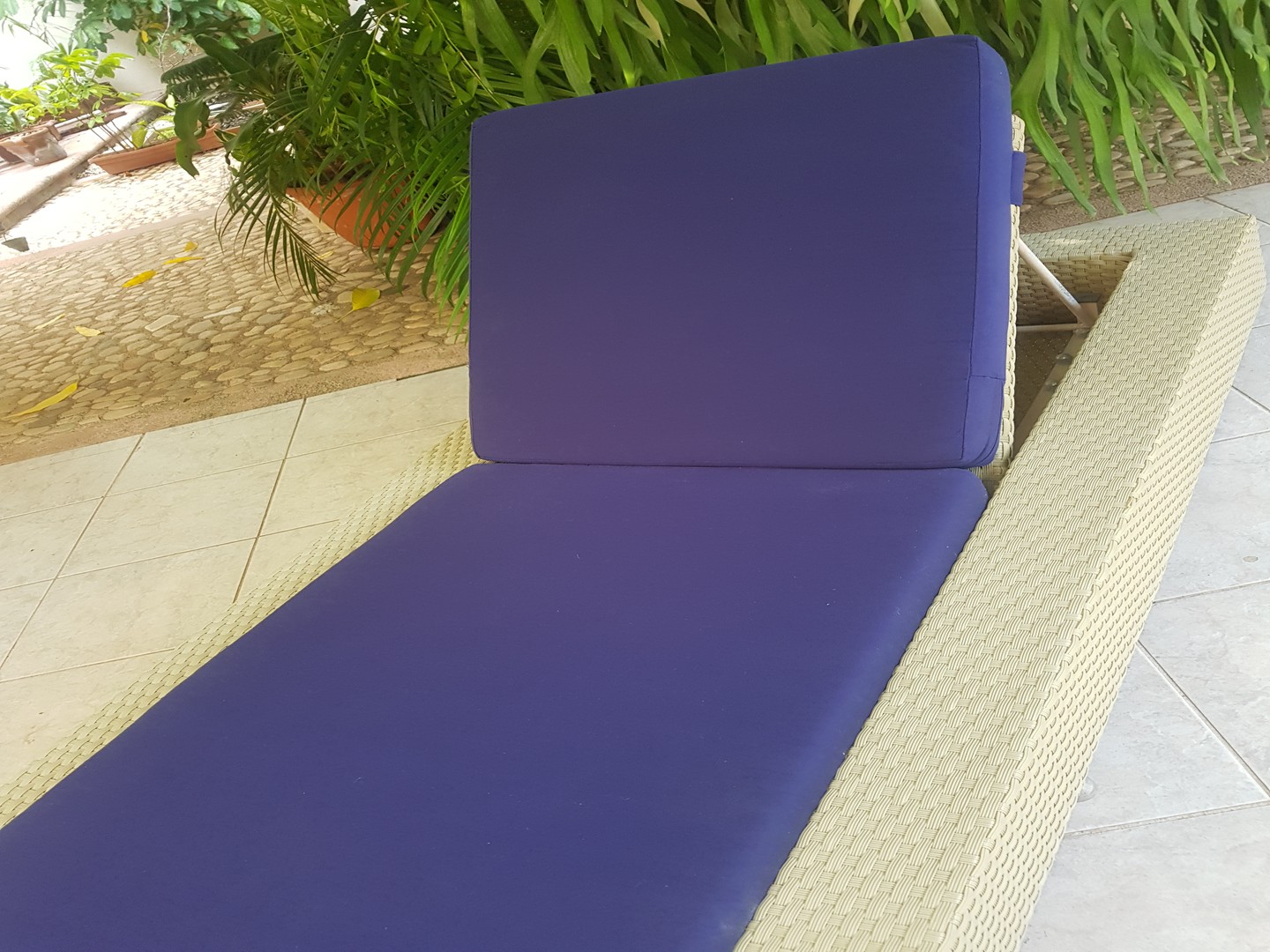 muebles y colchones - Chaise Longue para piscina, jacuzzi, patio, con colchón y reclinable. 7