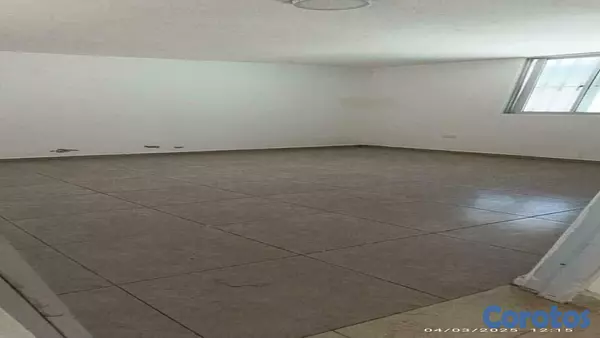oficinas y locales comerciales - ¡Alquilo Espacio Ideal para Dealer de Vehículos en Bella Vista! 4