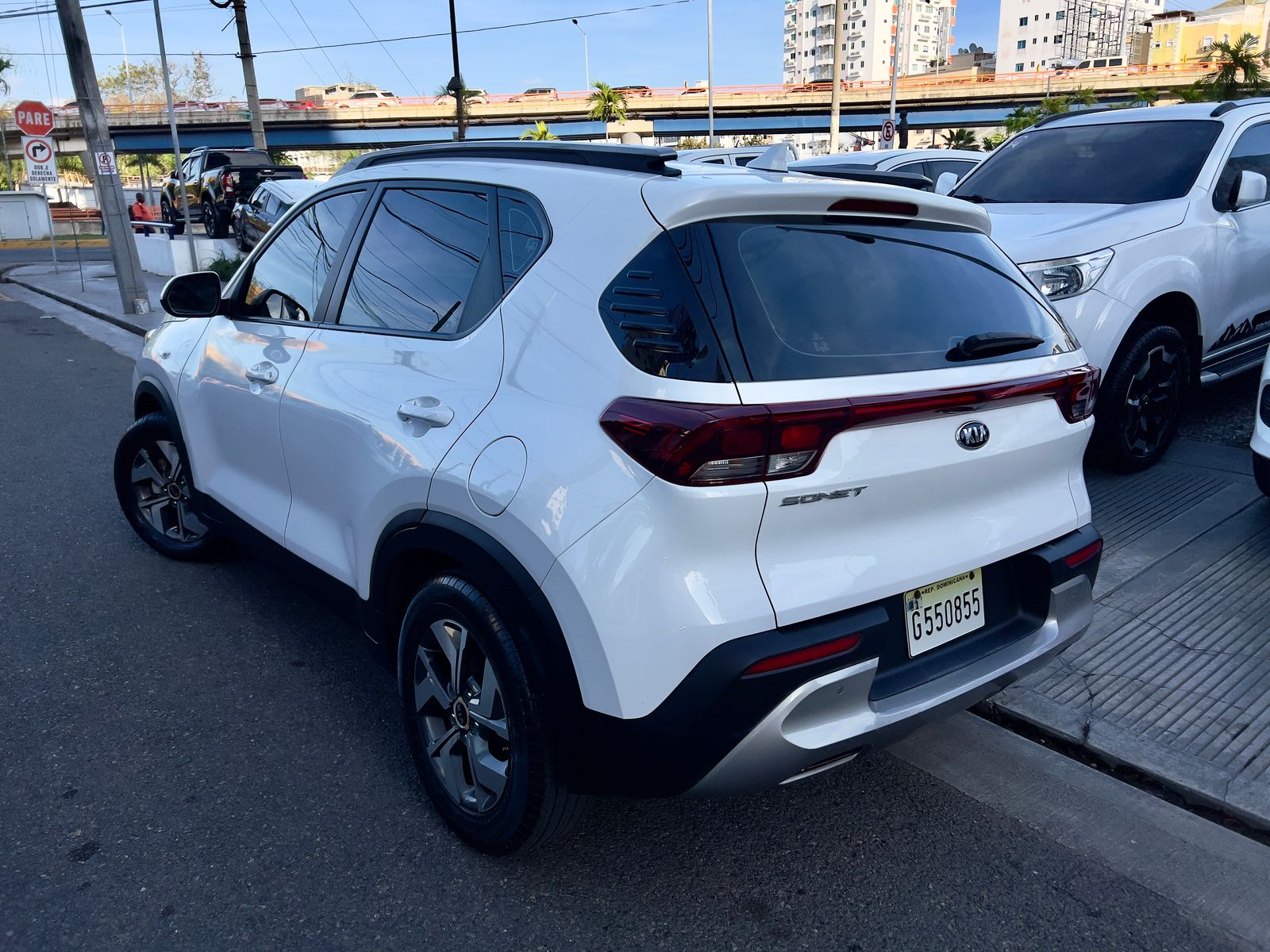 jeepetas y camionetas - KIA SONET 2022 3