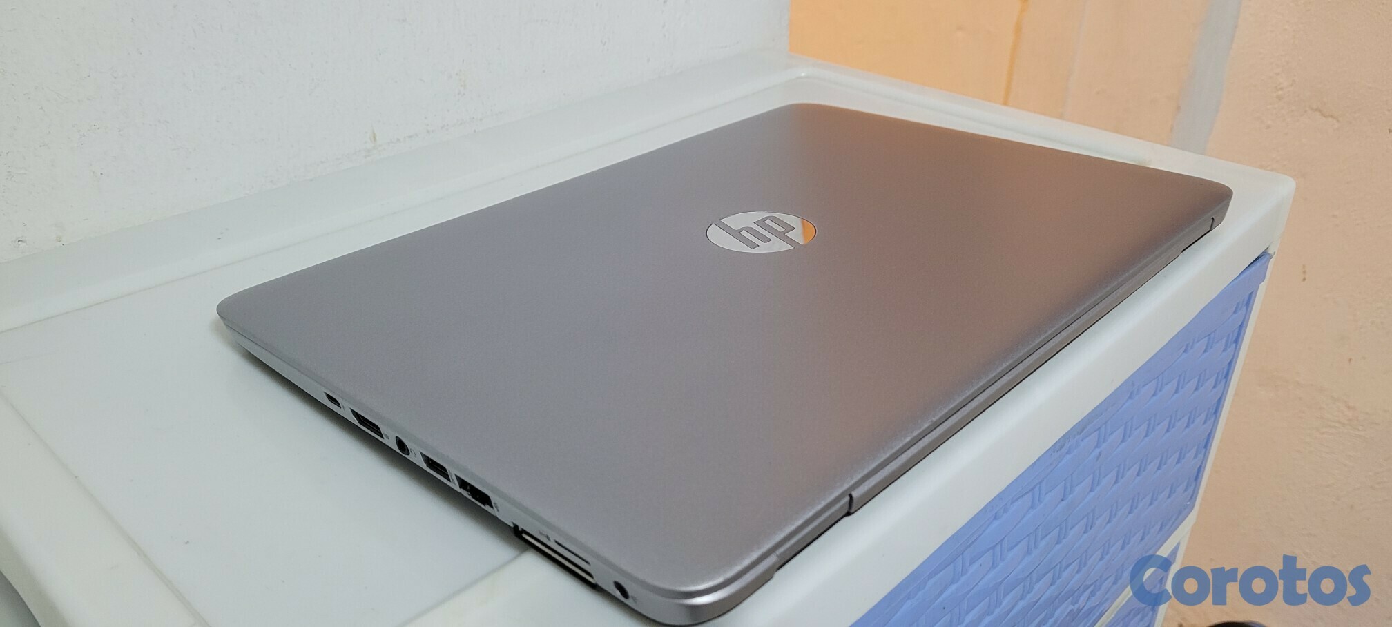 computadoras y laptops - Laptop hp 14 Pulg Core i5 6ta Ram 8gb ddr4 Disco 128gb Y 320gb Wifi 3