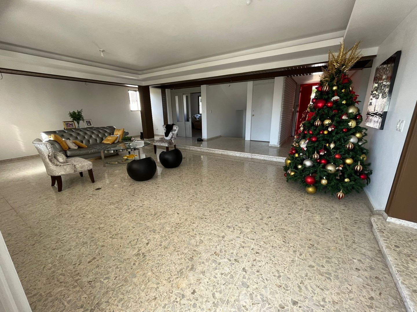 casas - Casa 3 niveles  en Lomas de arroyo hondo + 2 apartamentos 6