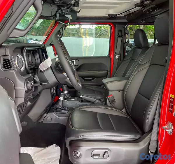 jeepetas y camionetas - Jeep Wrangler Sahara 2025 5