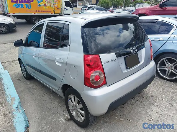 carros - 2011 Kia Morning GLP  4