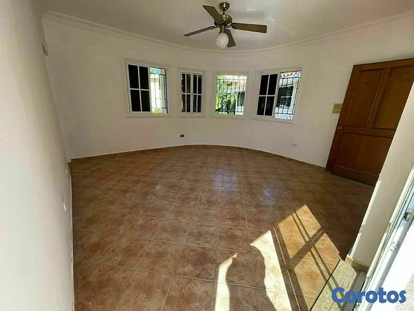 casas - VENDO Hermosa Mansión De 3 Niveles En Los Rios 5