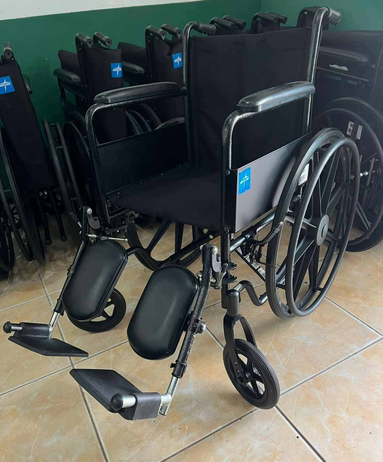 salud y belleza - Silla de rueda drive y medline 6800
