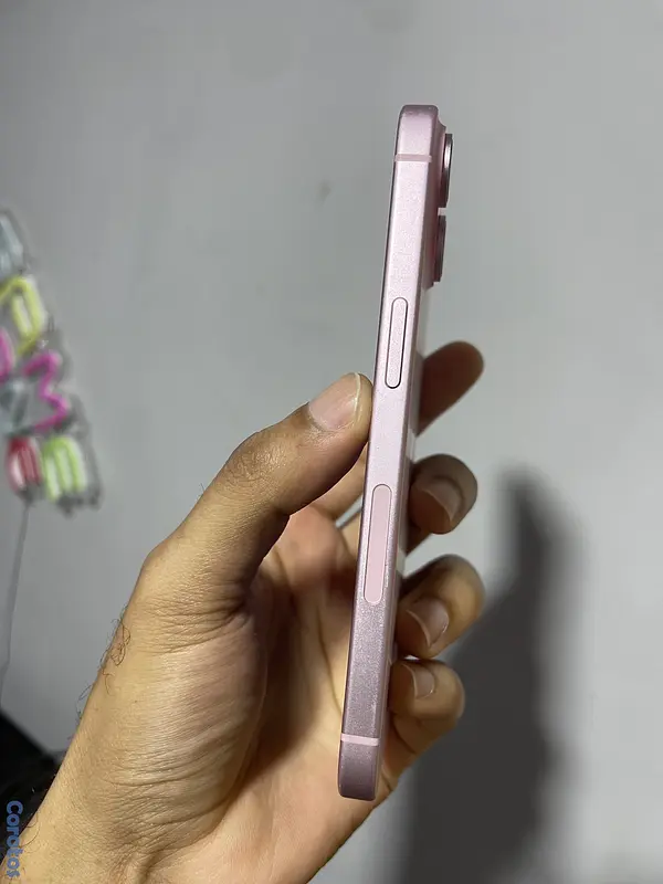 celulares y tabletas - IPhone 15 normal de 128gb Pink 4