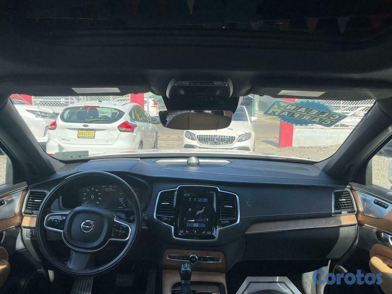 jeepetas y camionetas - Volvo XC90 T6 Inscription 2017 Clean Carfax 8