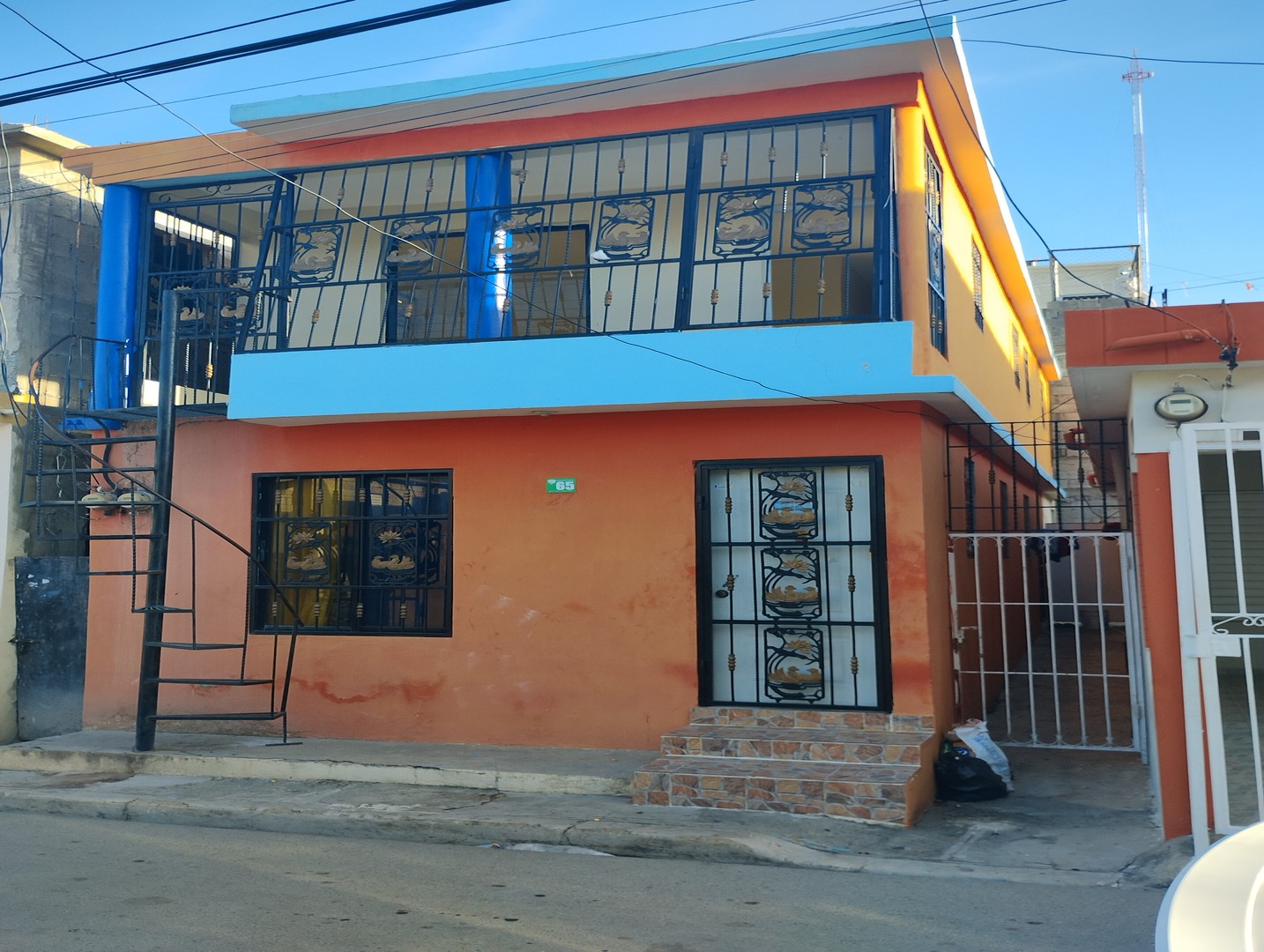 casas - Casa de dos niveles en venta en el Mella 2 Cien Fuegos Santiago Oeste negociable