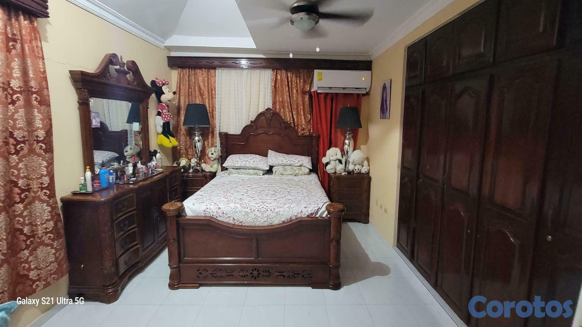 casas - Casa en Venta de 2 niveles, en Villas Claudia 8