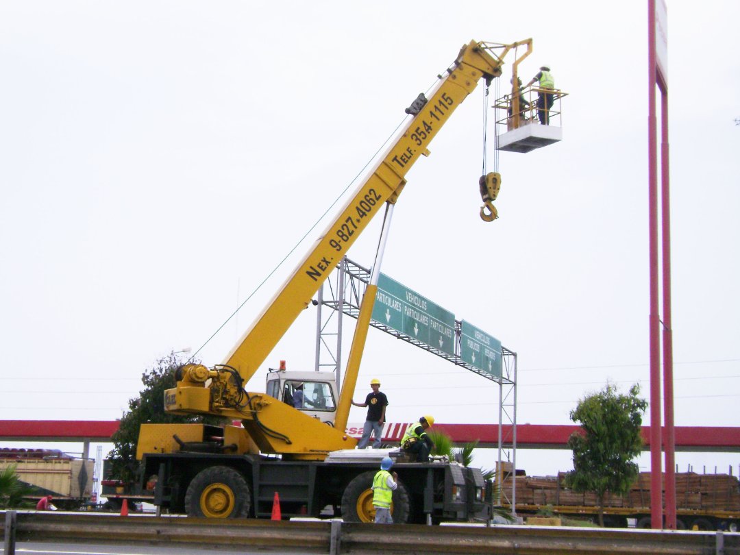 otros vehiculos - Grua Malecón 5