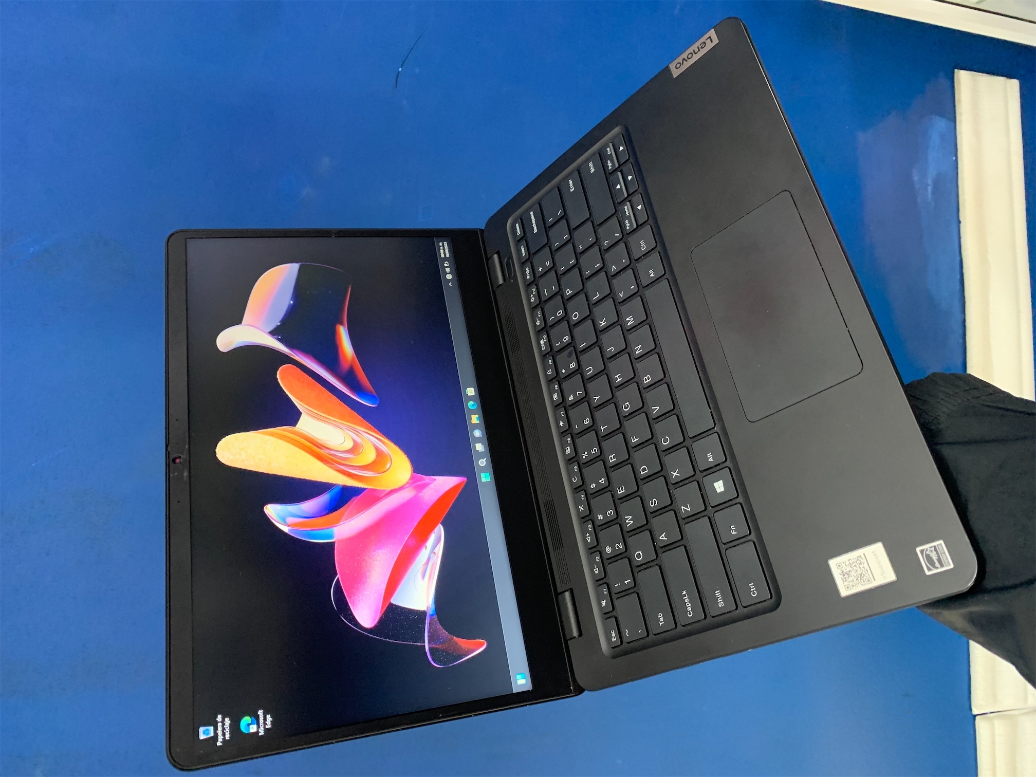 computadoras y laptops - Lapto Lenovo 4