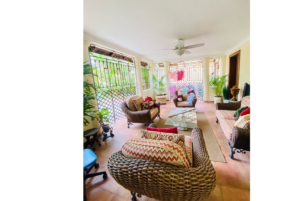 casas - Venta de Casa en Los Cacicazgos  8