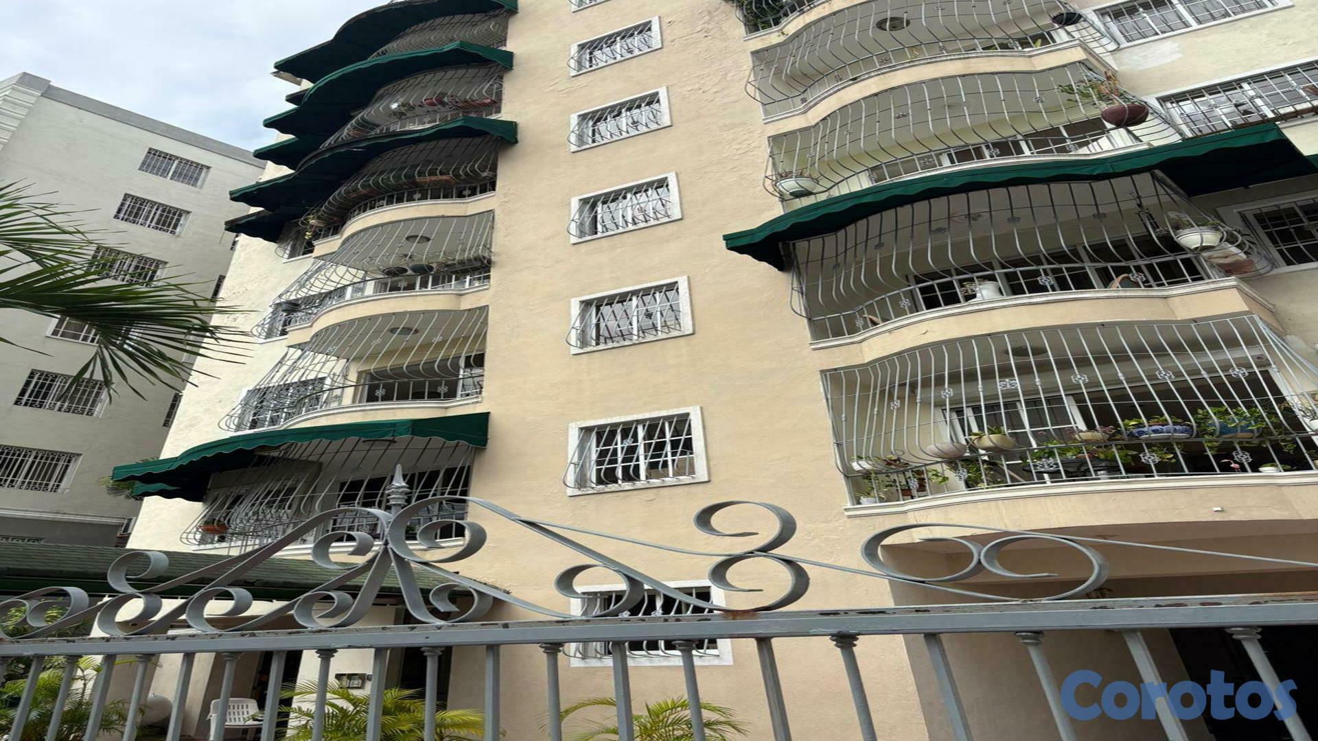 apartamentos - Apartamento en Alquiler – Evaristo Morales 1