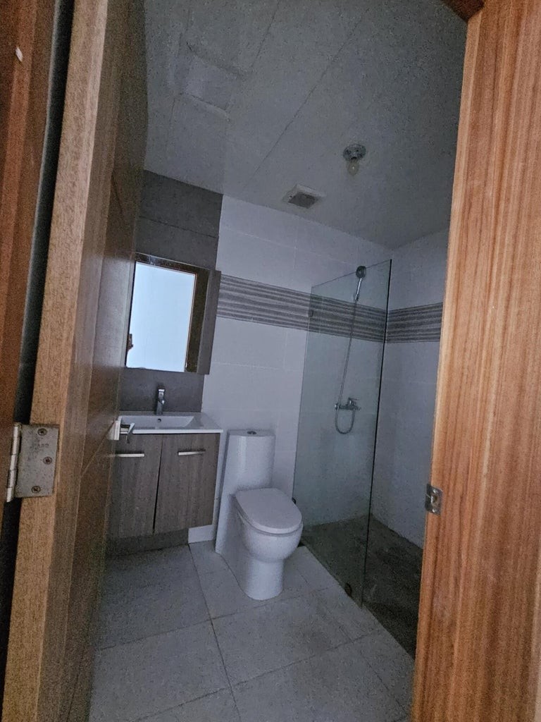 apartamentos - Apartamento en Venta Renacimiento de Tres Habitaciones 8