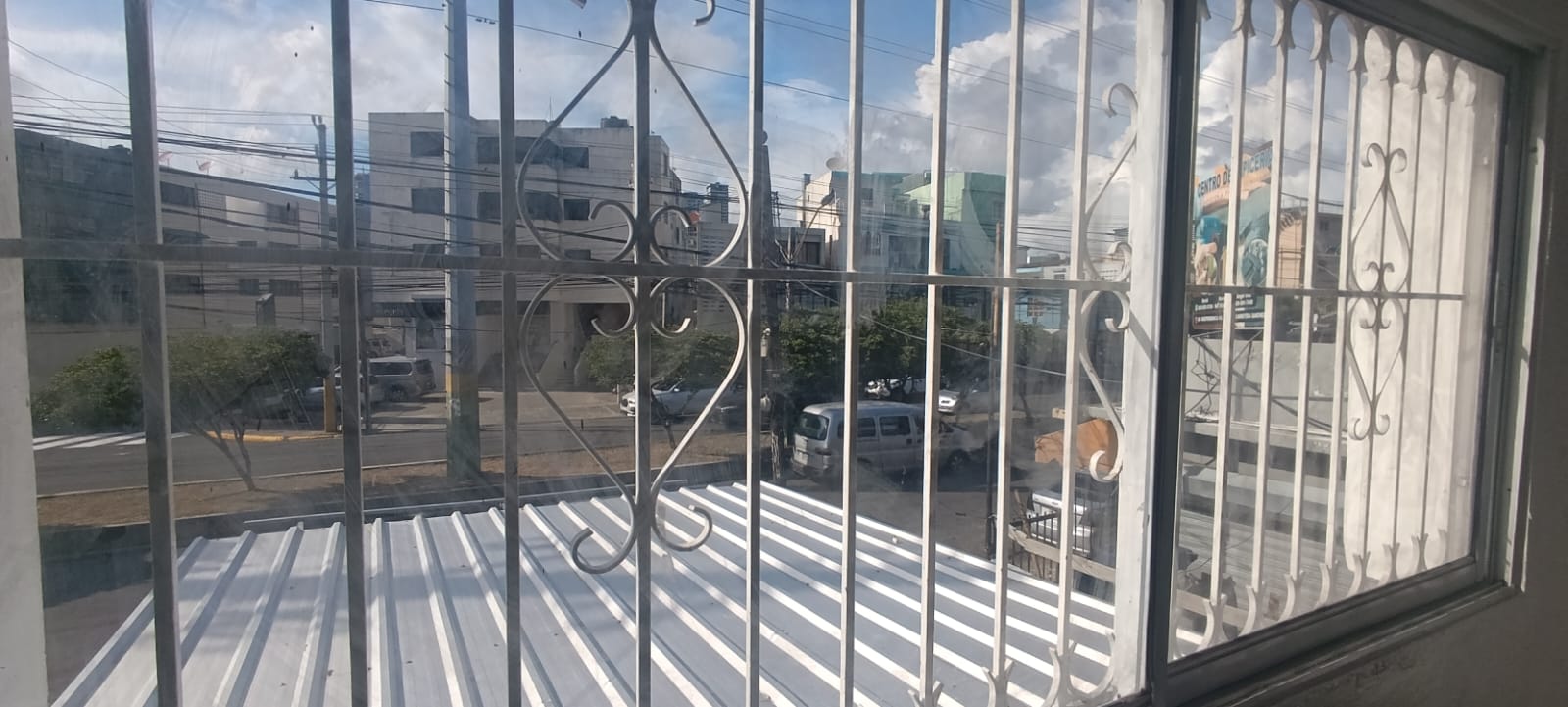 oficinas y locales comerciales - En Independencia, 105m2 ideal para local o tienda 6