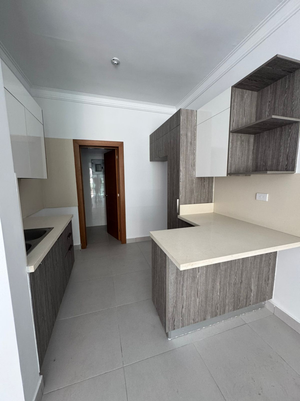 apartamentos - Se alquila hermoso Apartamento en Bella Vista 2