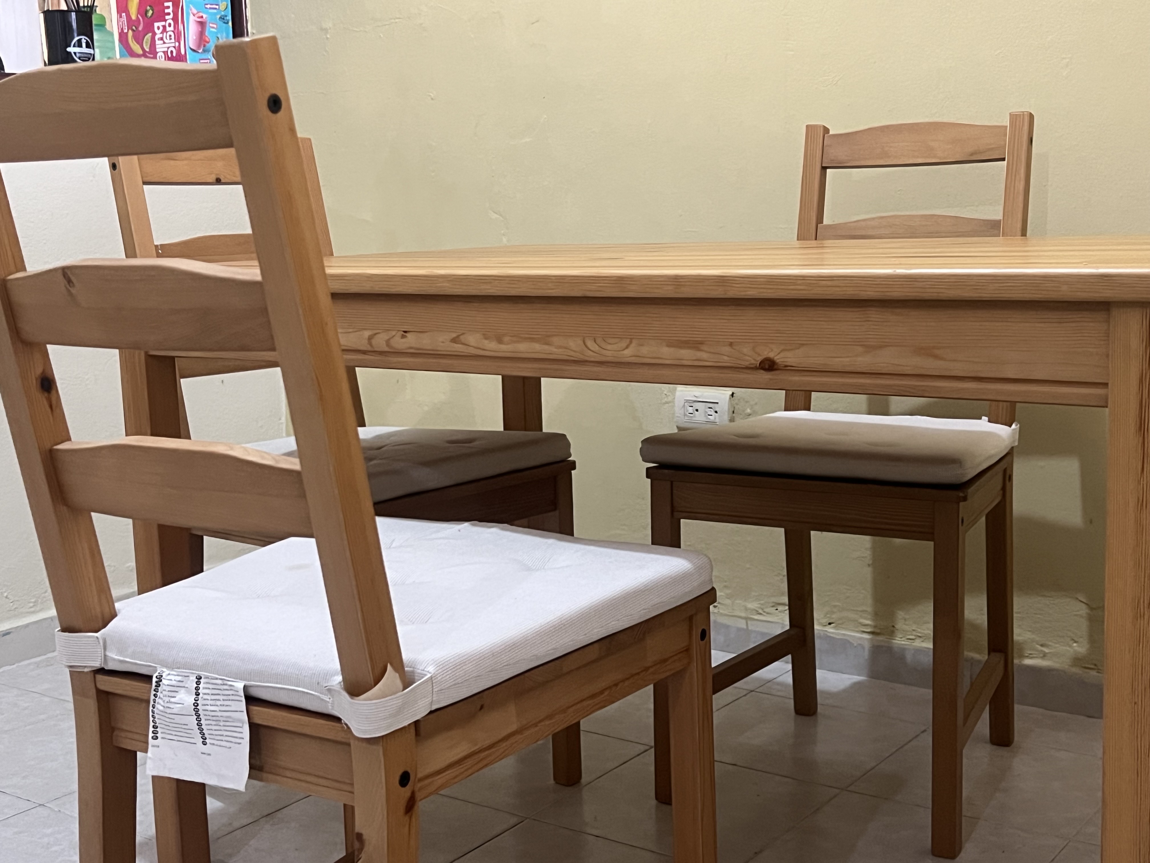 decoración y accesorios - COMEDOR CON 4 SILLAS CADA UNA CON SU COLCHÓN  2
