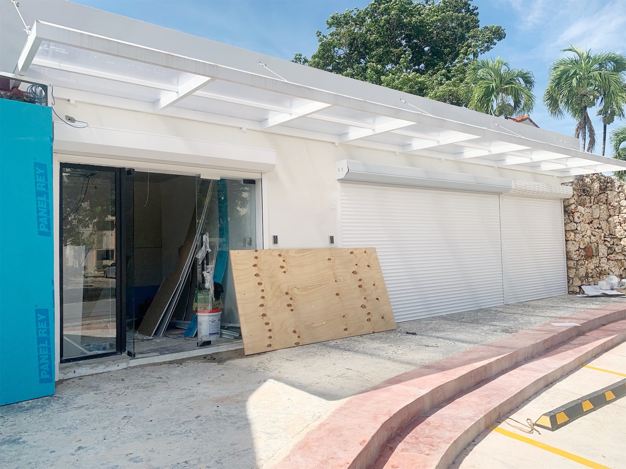 oficinas y locales comerciales - Local en zona céntrica y comercial 2