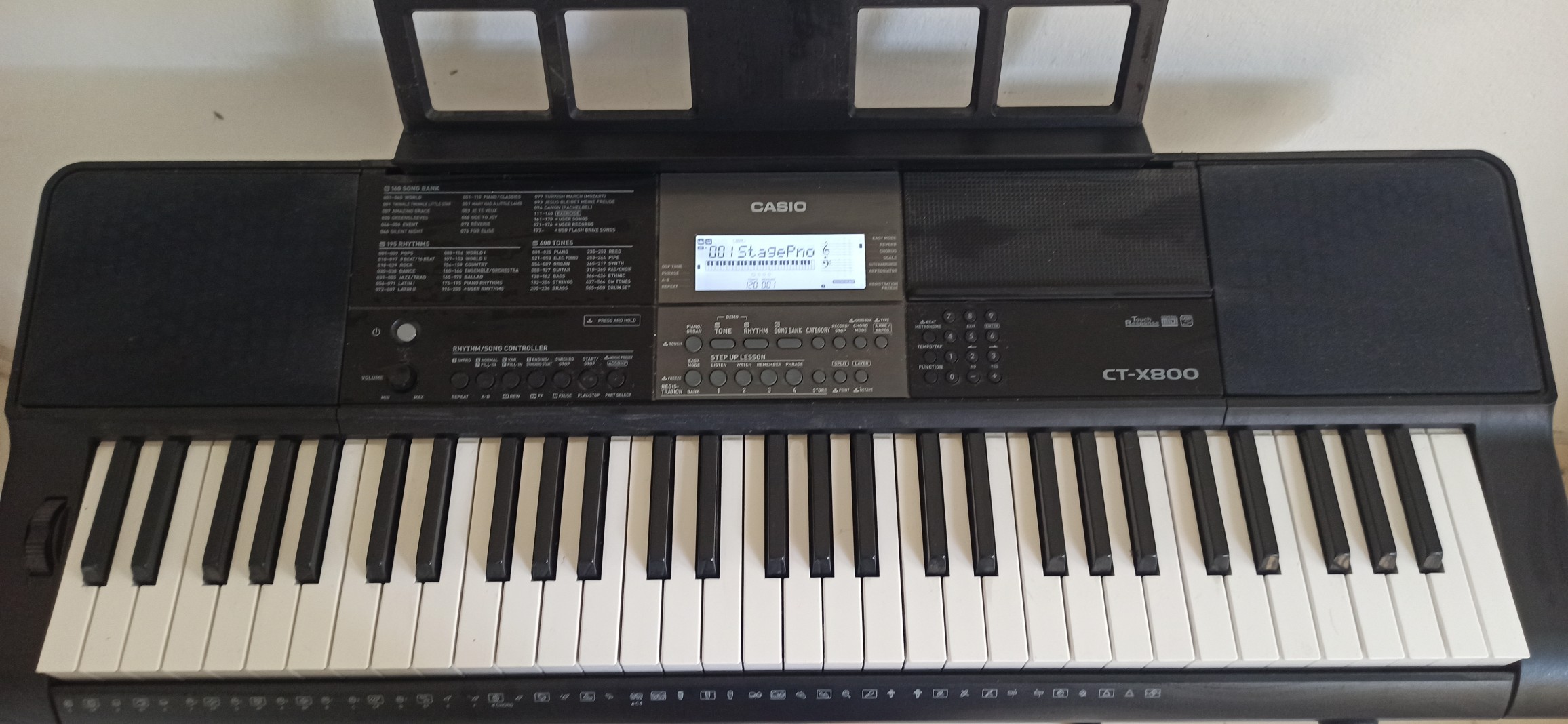 instrumentos musicales - Piano Casio CT- X800 con base RD$15,500 CASI NUEVO (solo meses de uso)