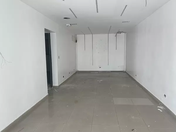 oficinas y locales comerciales - Alquiler local en Primer nivel  2