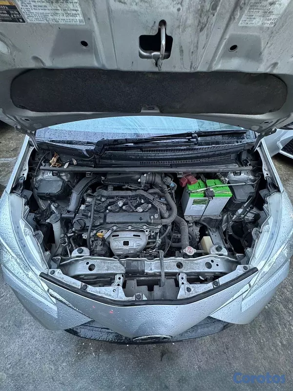 carros - Toyota Vitz 4WD 2018 14