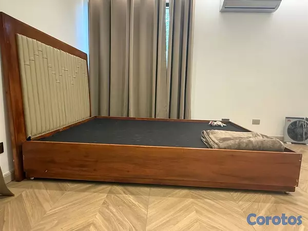 muebles y colchones - VENDO base de colchon en caoba de primera calidad.  2